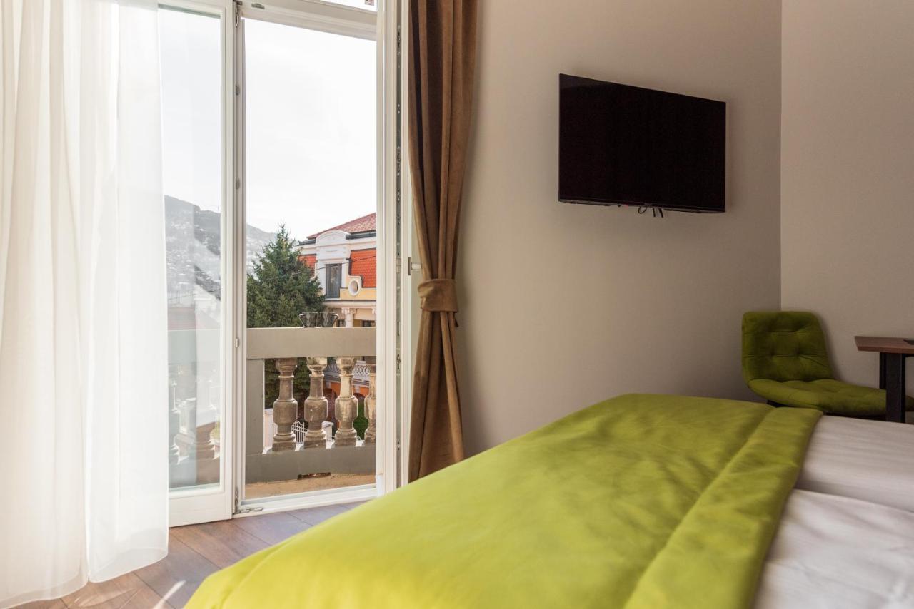 Apartments Emerald Free Garage Parking Сараево Экстерьер фото