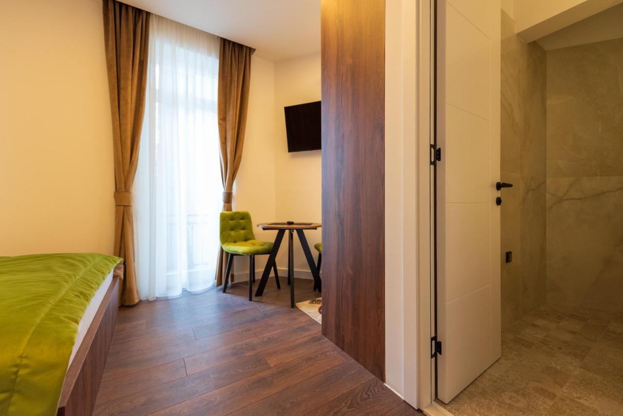 Apartments Emerald Free Garage Parking Сараево Экстерьер фото